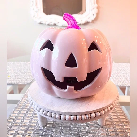 🩷 PINK Ceramic Light Up Pumpkin Halloween Decor NEW - Picture 2 of 2